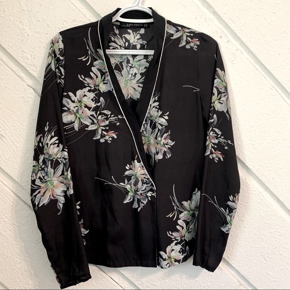 SOLD! Zara Kimono style Blouse